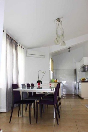 Image No.4-4 Bed House for sale