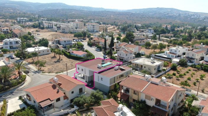 Image No.2-3 Bed House for sale