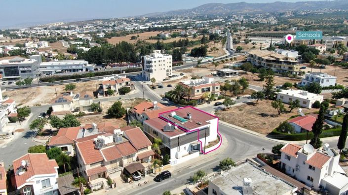 Image No.3-3 Bed House for sale