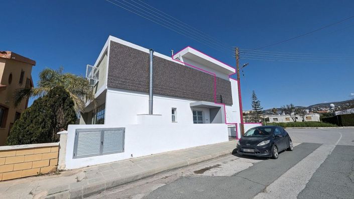 Image No.8-3 Bed House for sale