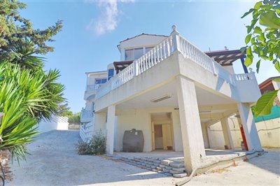 Detached Villa For Sale  in  Select Location