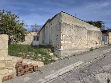 1 - Kelokedara, House