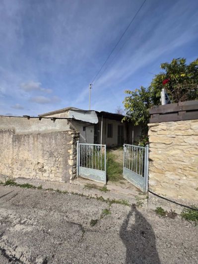 Image No.2-1 Bed House for sale