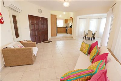 Detached Villa For Sale  in  Neo Chorio