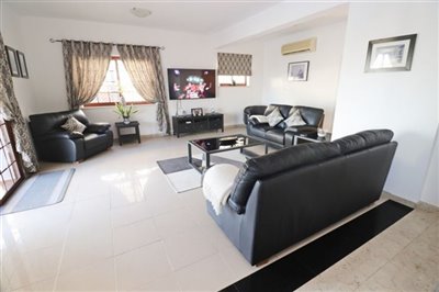 Detached Villa For Sale  in  Select Location