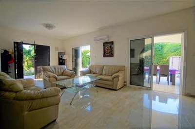 Detached Villa For Sale  in  Empa