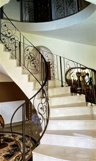 Image No.8-7 Bed Villa for sale