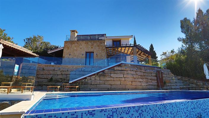 Image No.2-4 Bed Villa for sale