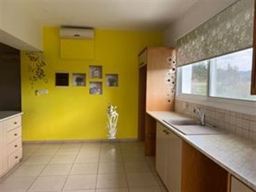 Apartment For Sale  in  Empa