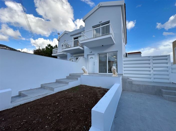 Image No.1-2 Bed Townhouse for sale