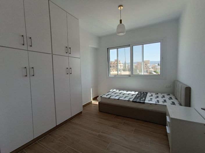 Image No.10-3 Bed Apartment for sale