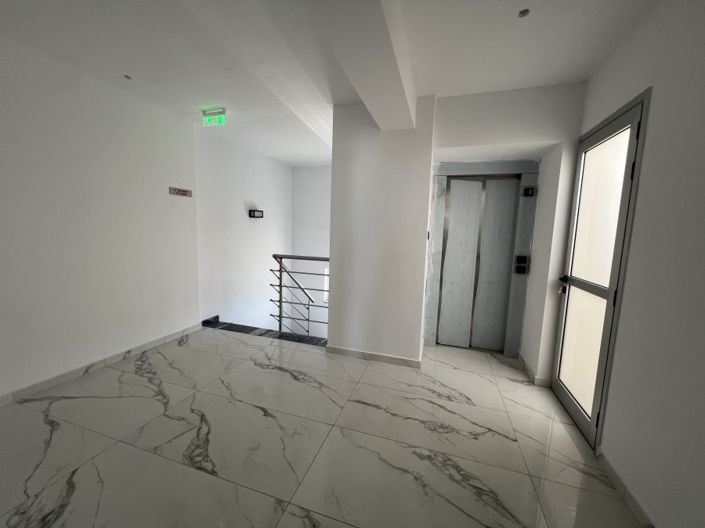 Image No.3-3 Bed Penthouse for sale