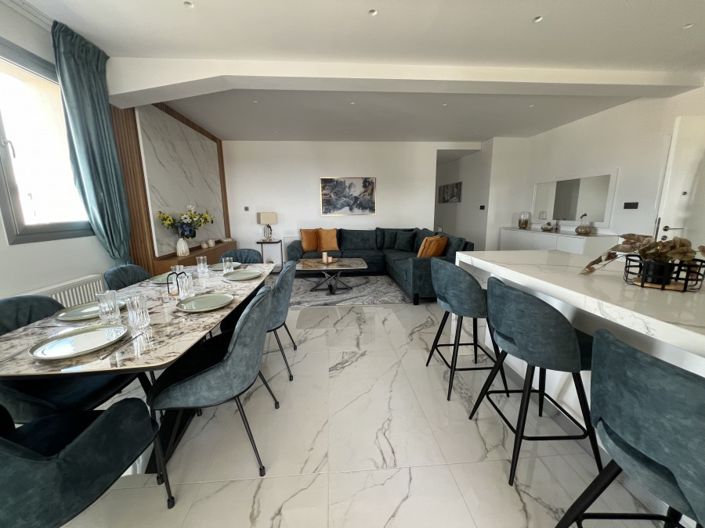 Image No.5-3 Bed Penthouse for sale