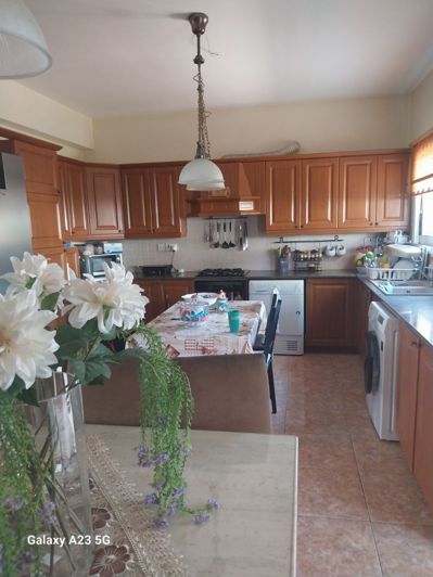 Image No.4-3 Bed Villa for sale