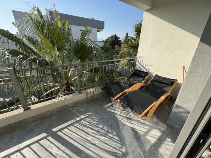 Image No.5-Appartement de 3 chambres à vendre à Tombs of the Kings