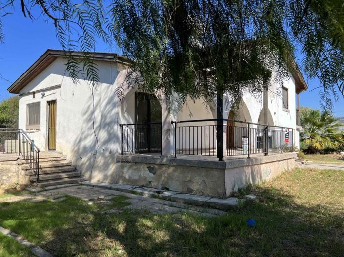 Image No.1-Bungalow de 3 chambres à vendre à Empa