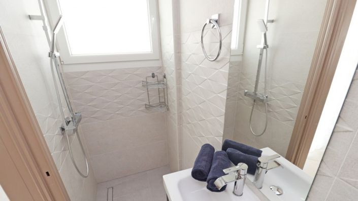 Image No.10-3 Bed Villa for sale