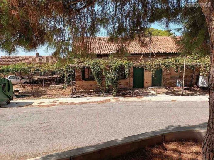 Image No.1-Bungalow de 4 chambres à vendre à Paphos