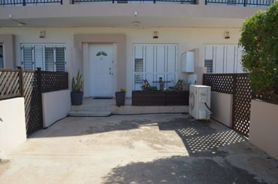 Apartment For Sale  in  Kato Pafos