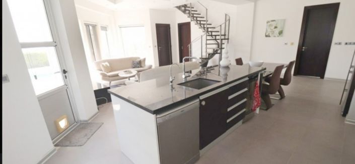 Image No.9-Villa de 3 chambres à vendre à Sea Caves