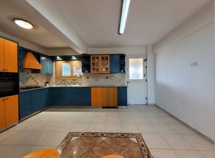 Image No.9-5 Bed Villa for sale