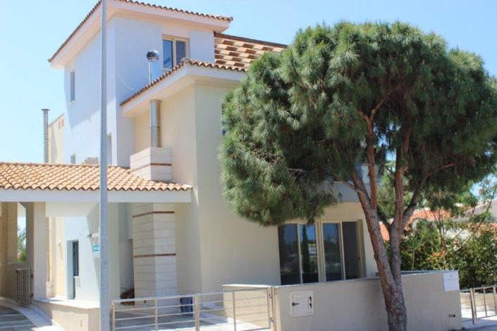 Image No.1-Villa de 4 chambres à vendre à Paphos