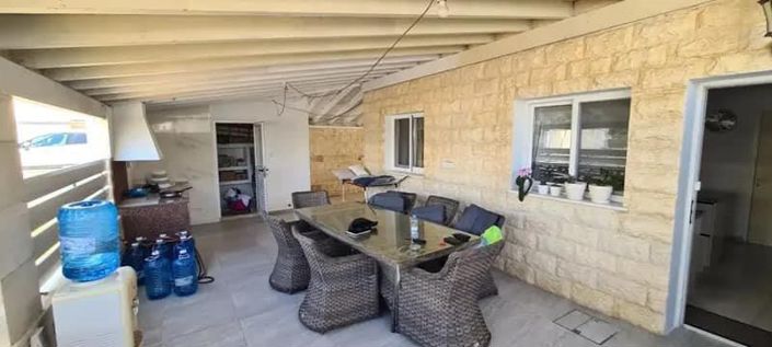 Image No.9-3 Bed House for sale