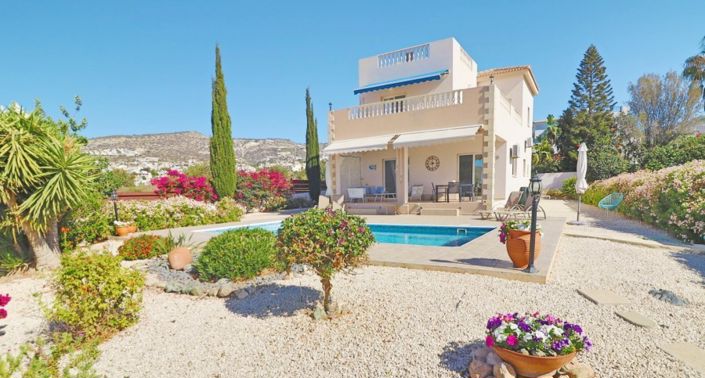 Image No.1-3 Bed Villa for sale