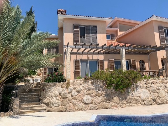Image No.1-4 Bed Villa for sale