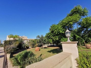 Detached Villa For Sale  in  Empa