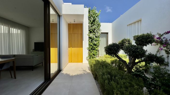 Image No.3-3 Bed Villa for sale