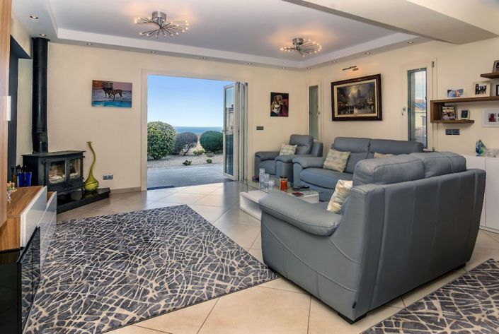 Image No.4-Villa de 4 chambres à vendre à Neon Chorion