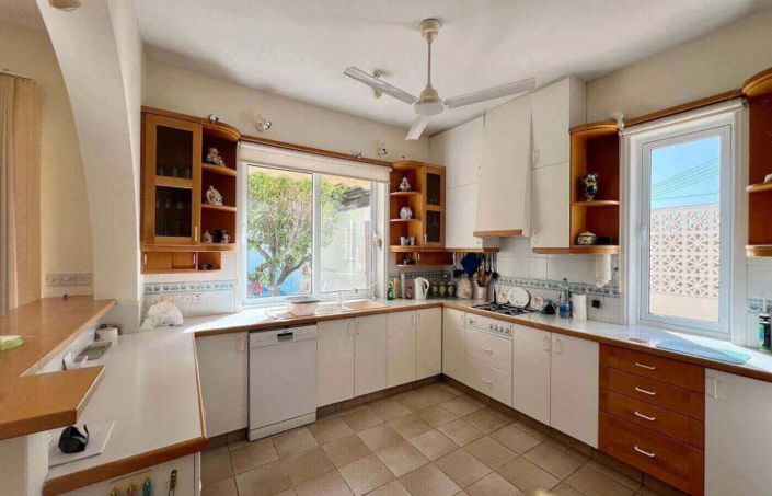 Image No.5-5 Bed Villa for sale