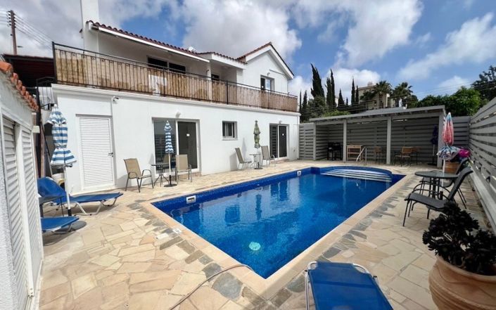 Image No.1-Villa de 5 chambres à vendre à Paphos