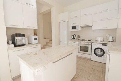 Detached Villa For Sale  in  Coral Bay