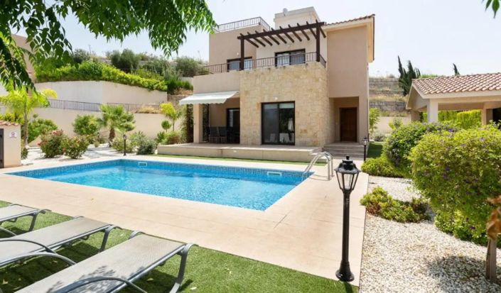 Image No.2-4 Bed Villa for sale