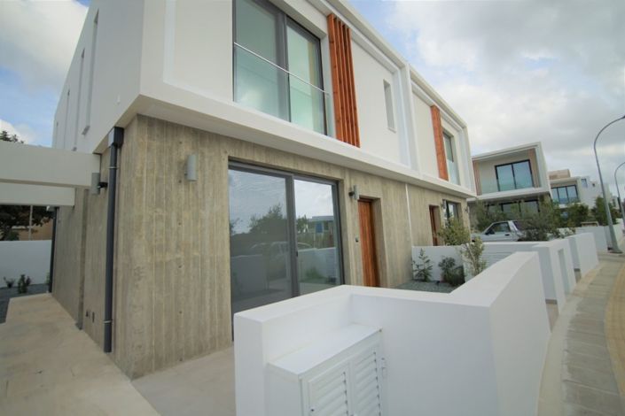 Image No.2-Villa de 3 chambres à vendre à Empa