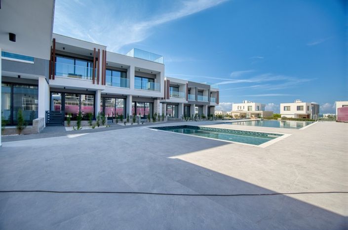 Image No.3-3 Bed Townhouse for sale