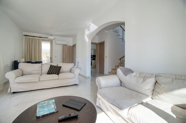 Image No.6-3 Bed Villa for sale