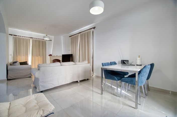 Image No.9-3 Bed Villa for sale