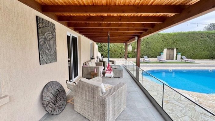 Image No.7-5 Bed Bungalow for sale