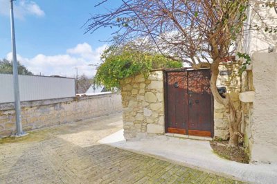 Detached Villa For Sale  in  Koili