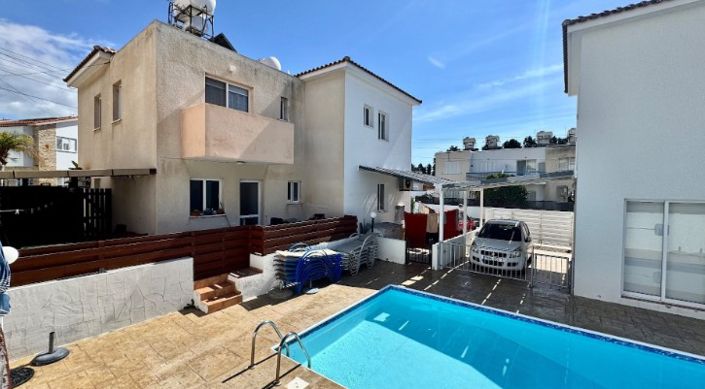 Image No.2-2 Bed House for sale