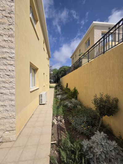 Image No.2-Maison de ville de 2 chambres à vendre à Paphos