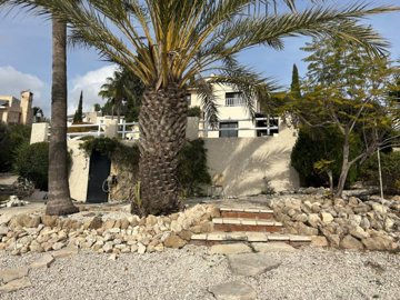 Detached Villa For Sale  in  Kamares