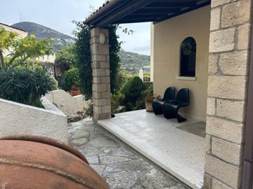 Detached Villa For Sale  in  Kamares