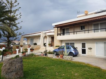 Detached Villa For Sale  in  Select Location
