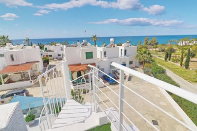 Detached Villa For Sale  in  Chlorakas