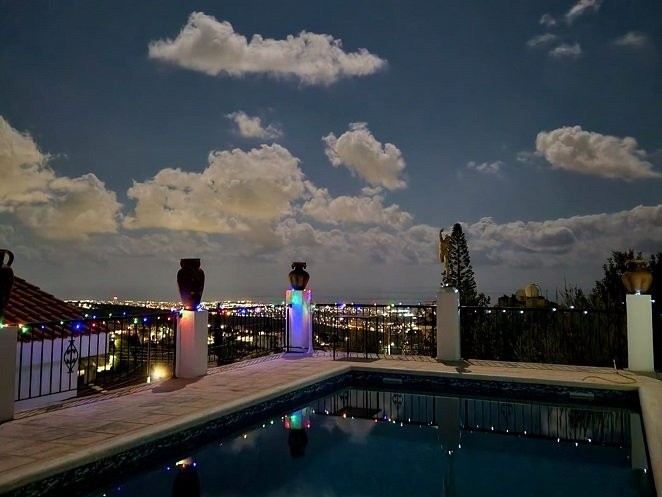 Image No.2-4 Bed Villa for sale