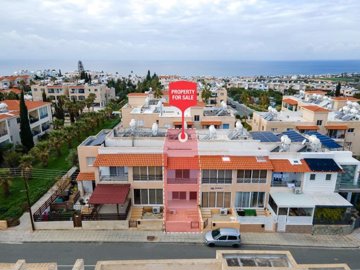 Town House For Sale  in  Chlorakas